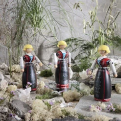 Norsk Bunad Kvinne, Sort/rød/hvit -Skandinavisk Shop 902362871 M1